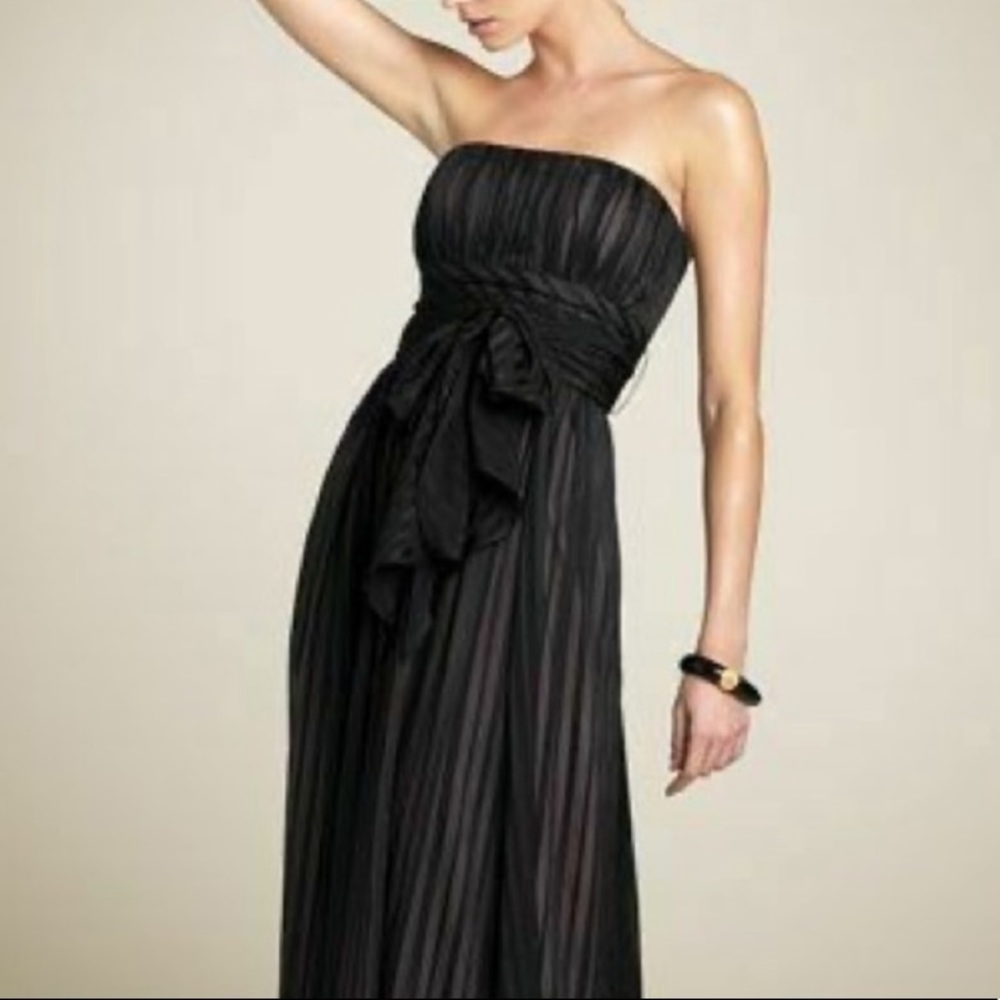 ⭐️ BCBG MaxAzria Textured Black Chiffon Strapless Ballgown 🌟